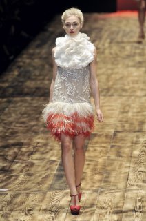 Giambattista+Valli+Spring+2010+ZY4Jc-3Lo0ul.jpg