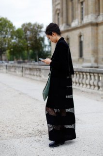 Urban Trapeze Sun Fei Fei in Paris Spring 2012.jpg