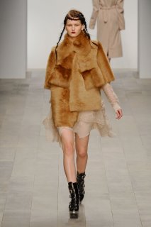 JRFW1112LFW022.jpg