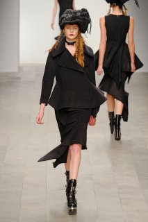 JRFW1112LFW039.jpg